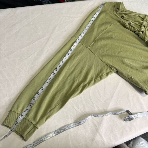 Aerie Green Lace Up Vneckline Oversized Hoodie Womens Large Casual Athleisure - Picture 9 of 10